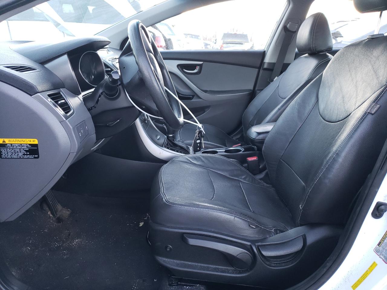 2016 Hyundai Elantra - Image 7