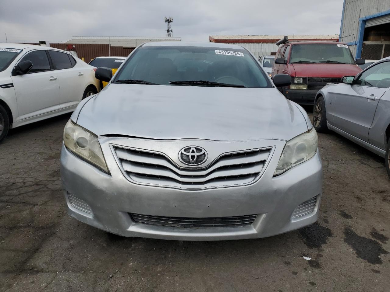 2010 Toyota Camry - Image 5