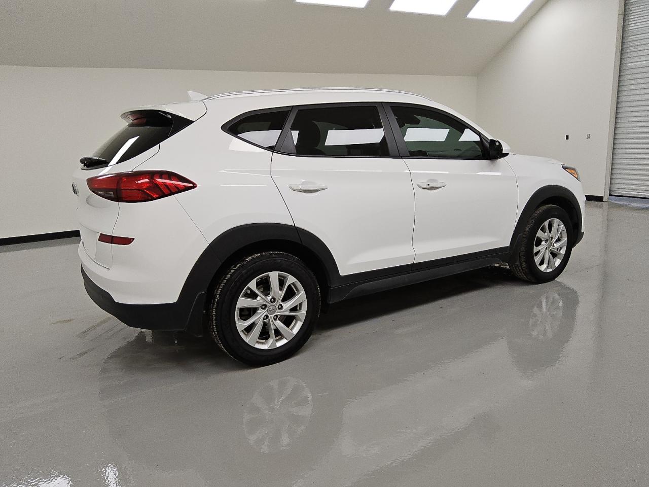 2021 Hyundai Tucson - Image 3