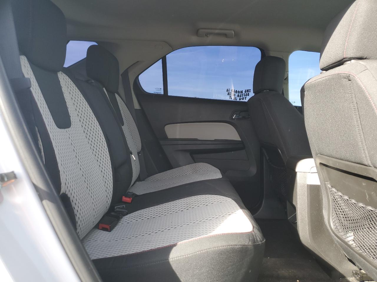 2011 Chevrolet Equinox - Image 11