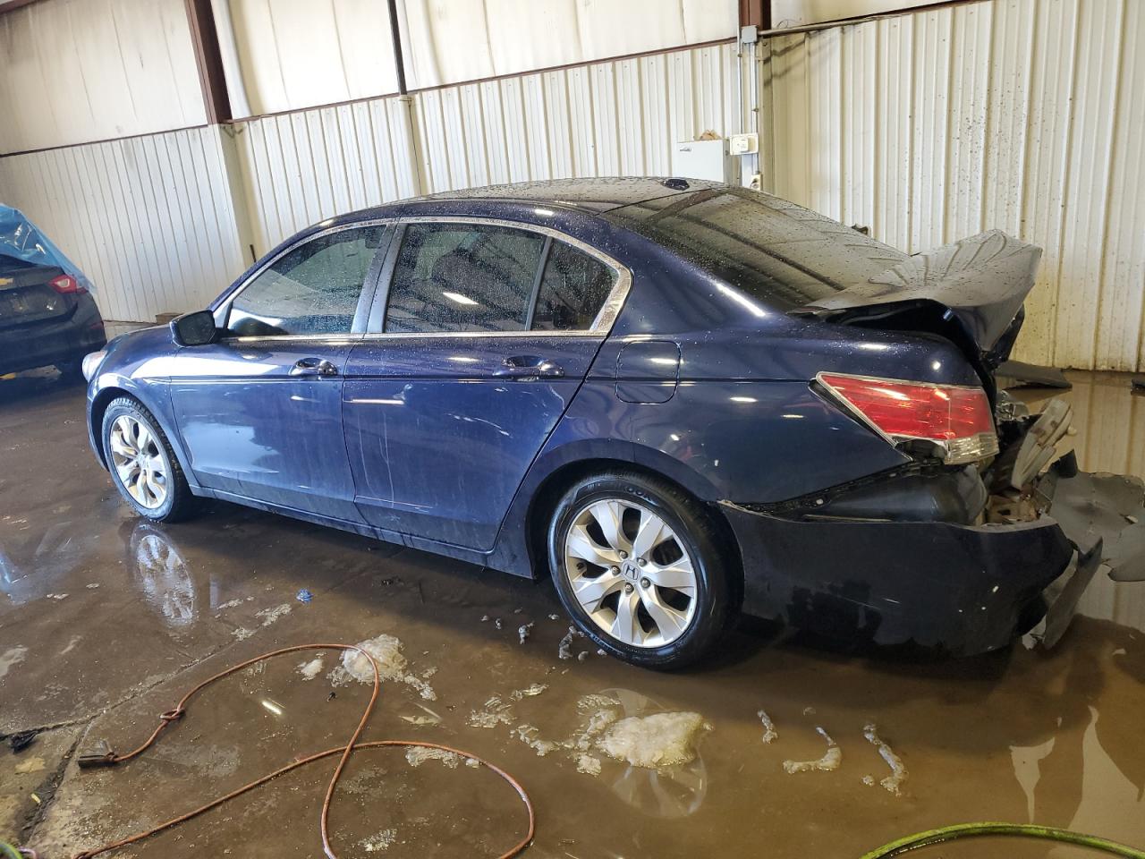 2009 Honda Accord - Image 2