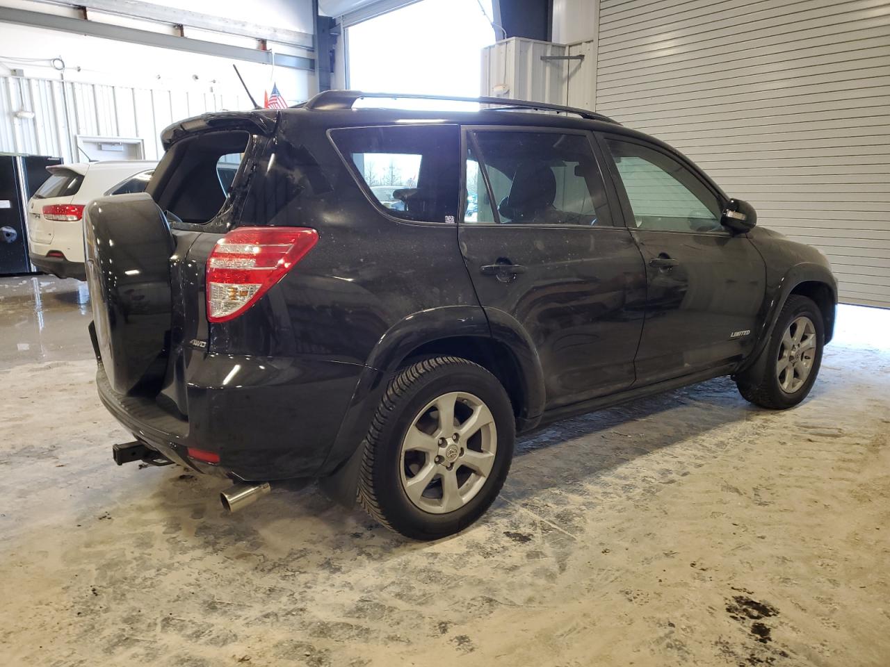 2011 Toyota RAV 4 - Image 3
