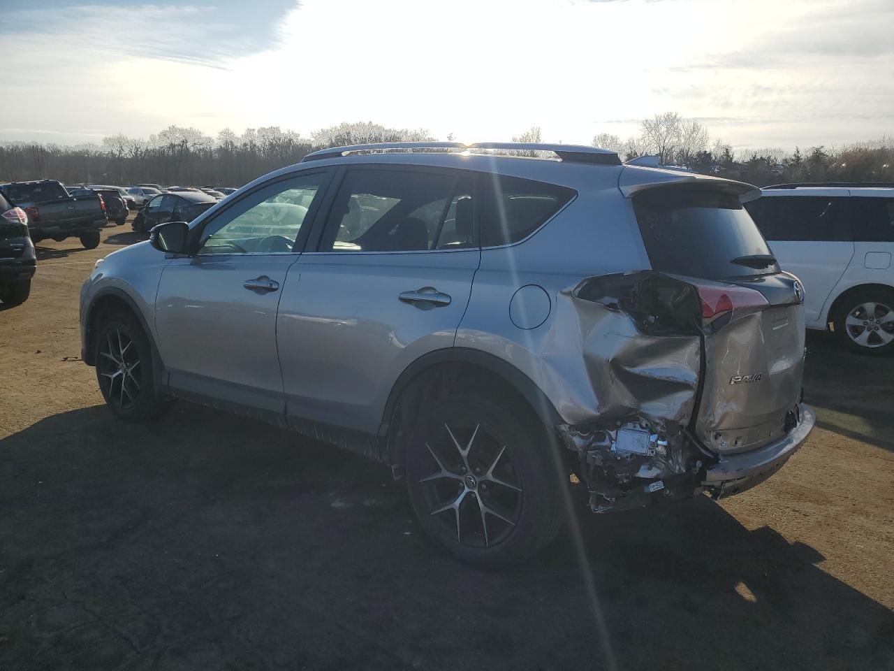 2016 Toyota RAV 4 - Image 2