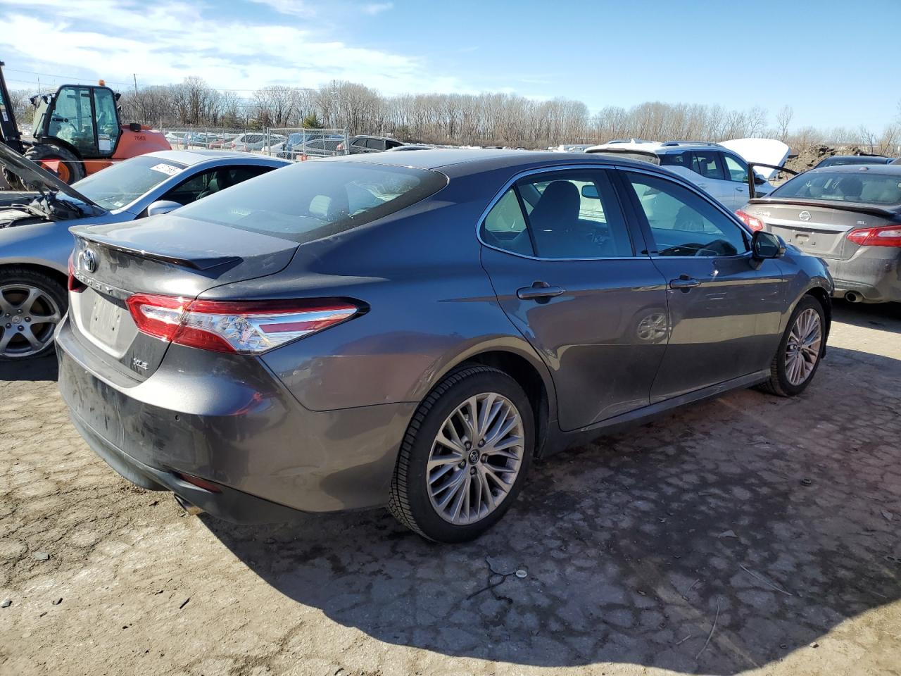 2018 Toyota Camry - Image 3