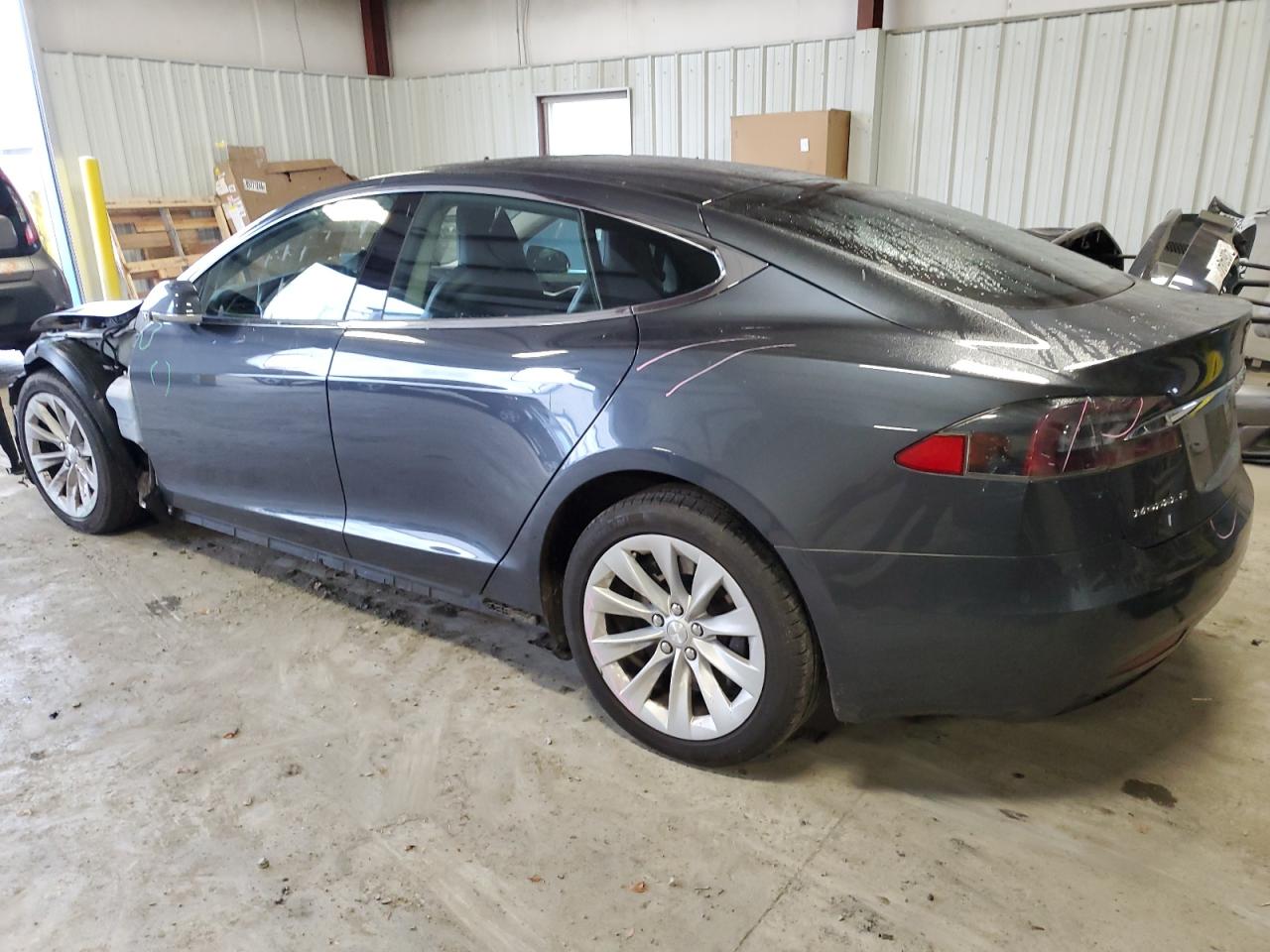 VIN 5YJSA1E2XGF160422 2016 TESLA MODEL S no.2