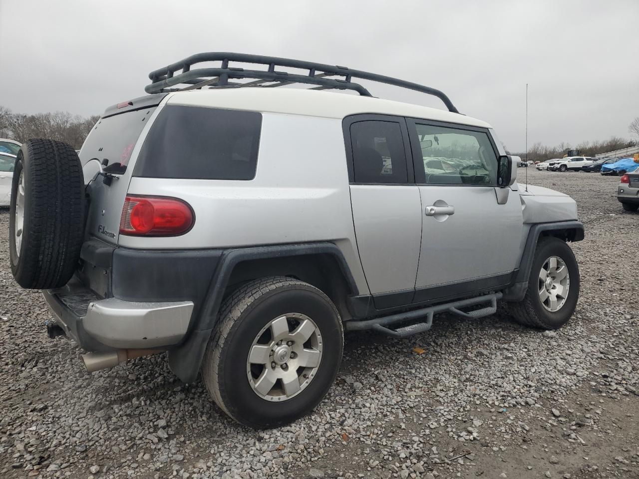 2007 Toyota FJ Cruiser - Image 3