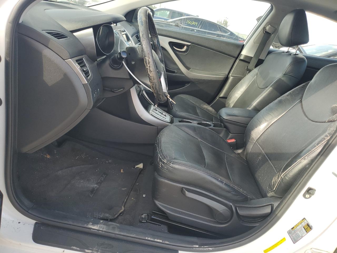 2012 Hyundai Elantra - Image 7