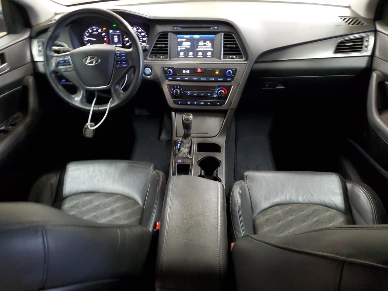2016 Hyundai Sonata - Image 8