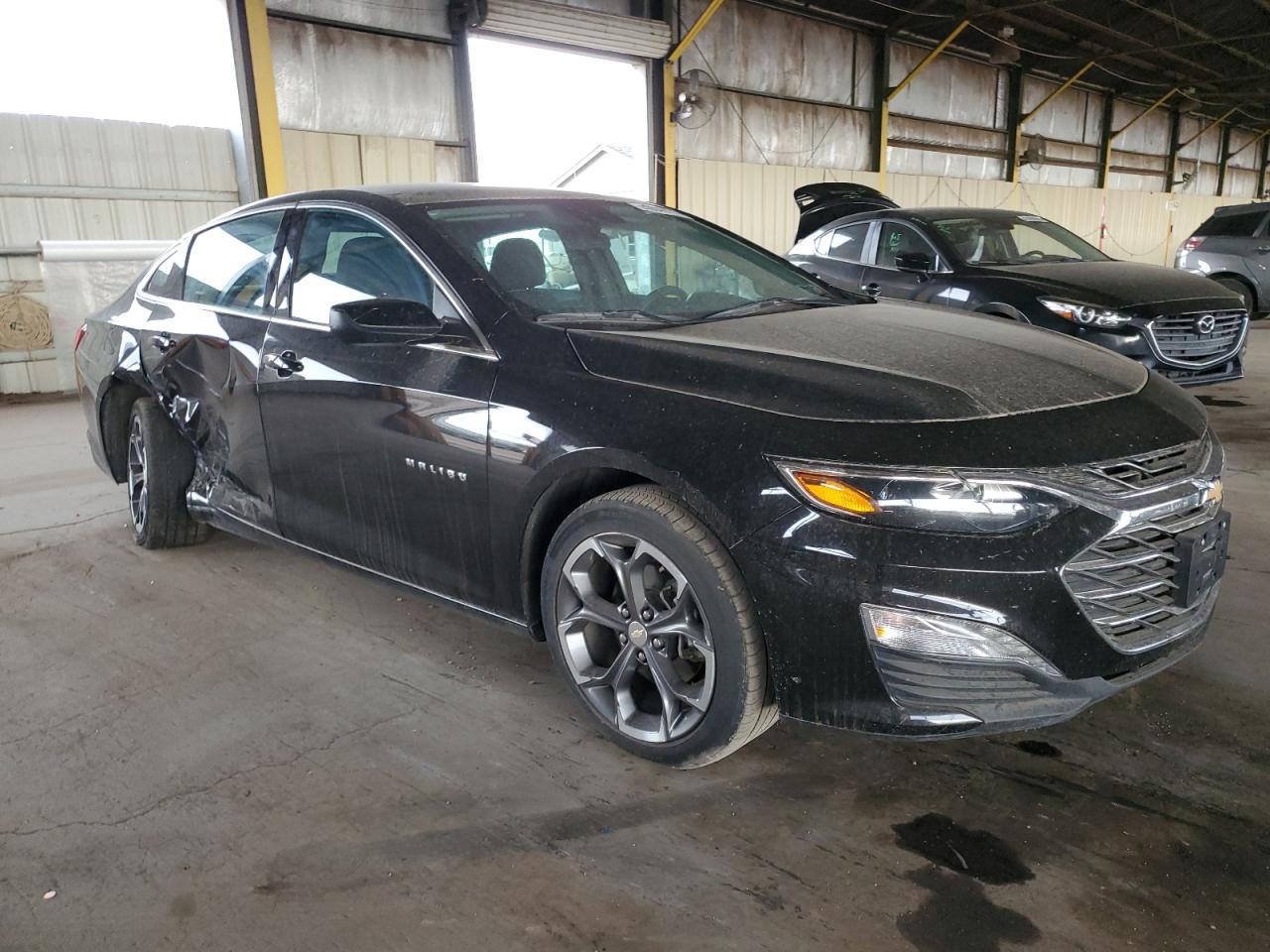 2023 Chevrolet Malibu - Image 4