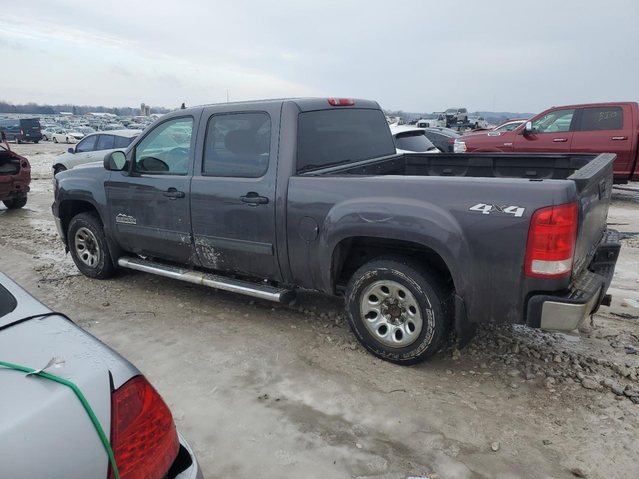 2010 GMC Sierra - Image 2