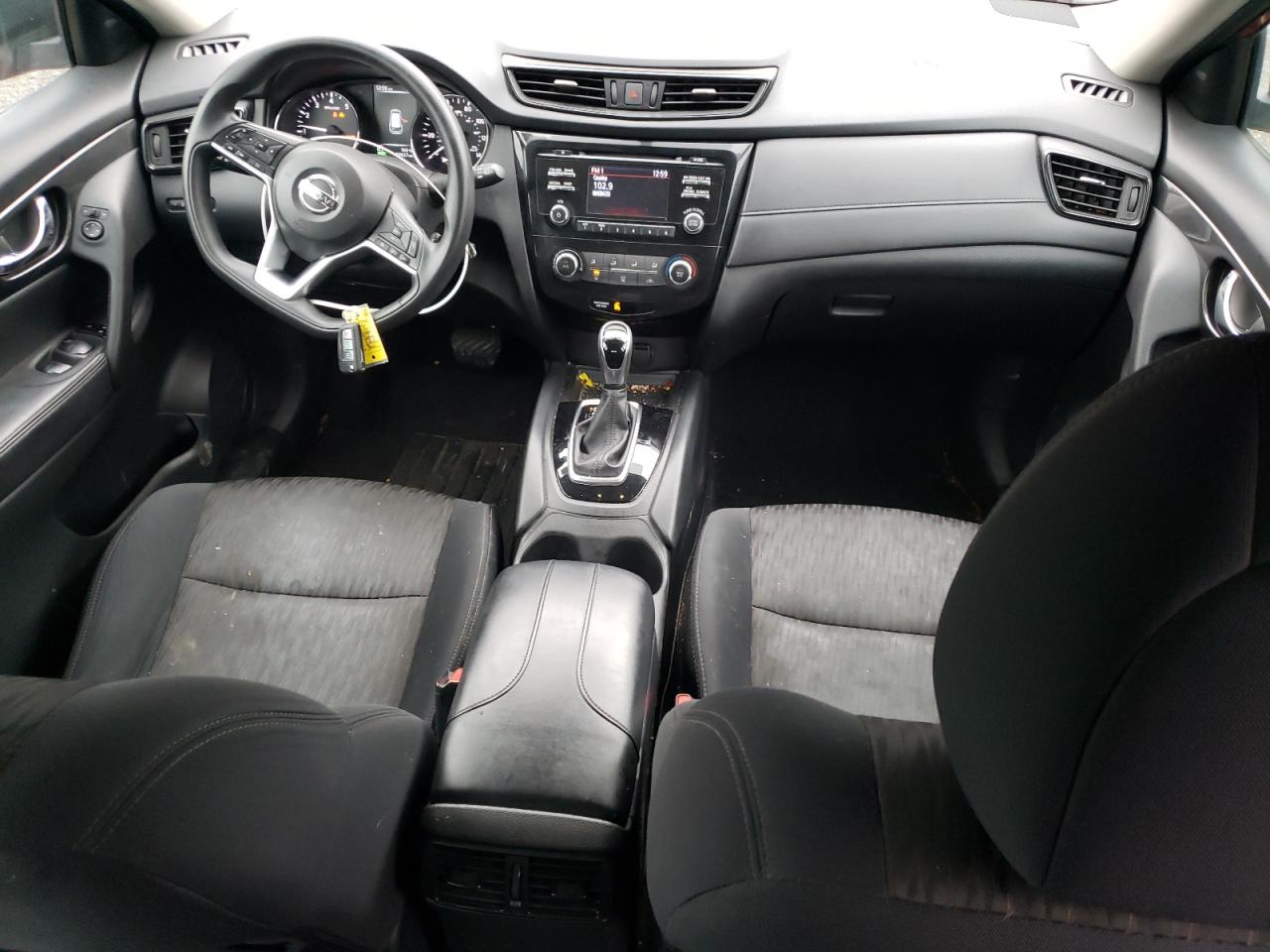 2017 Nissan Rogue - Image 8