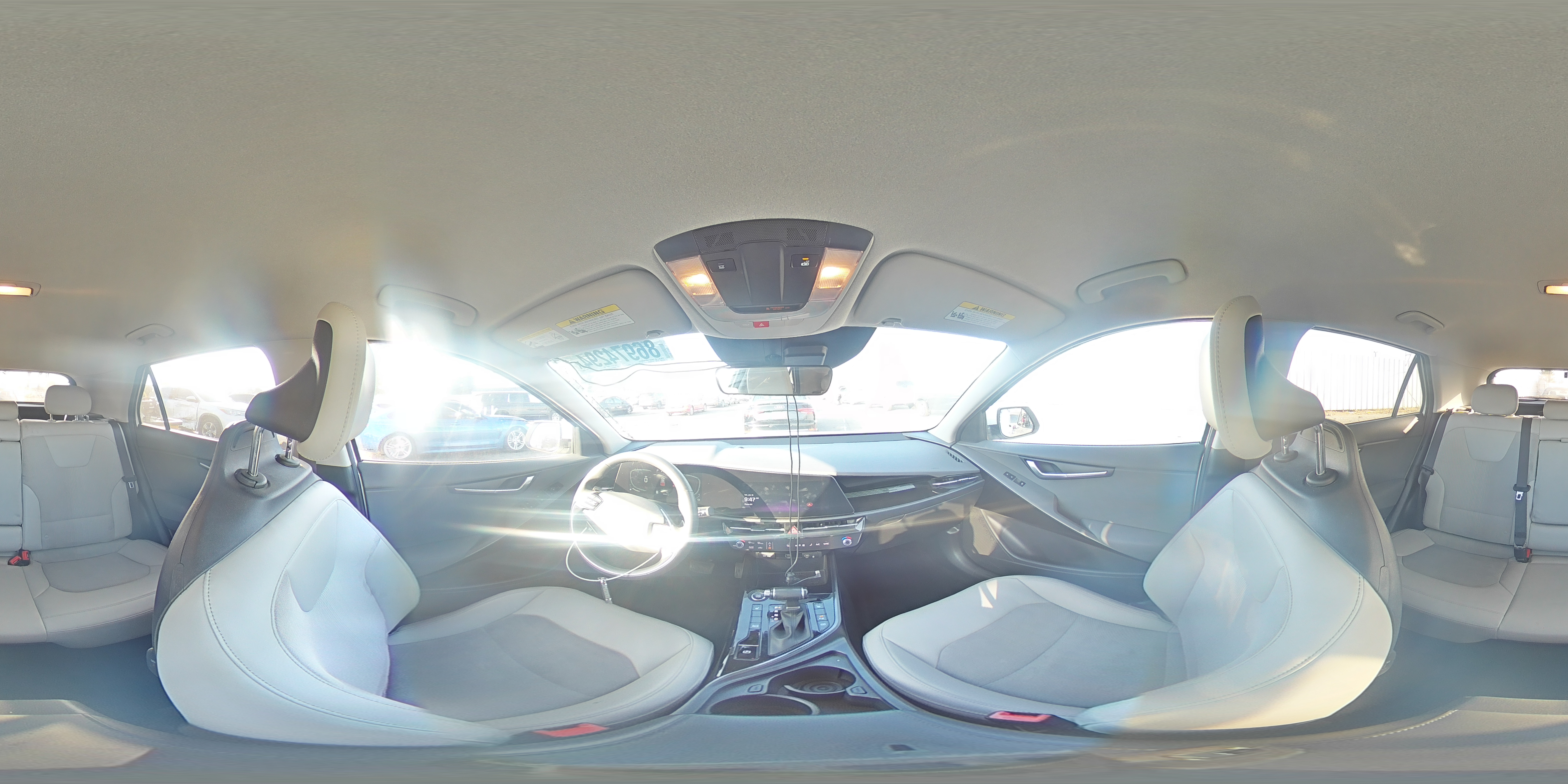2024 Kia Niro - Image 13