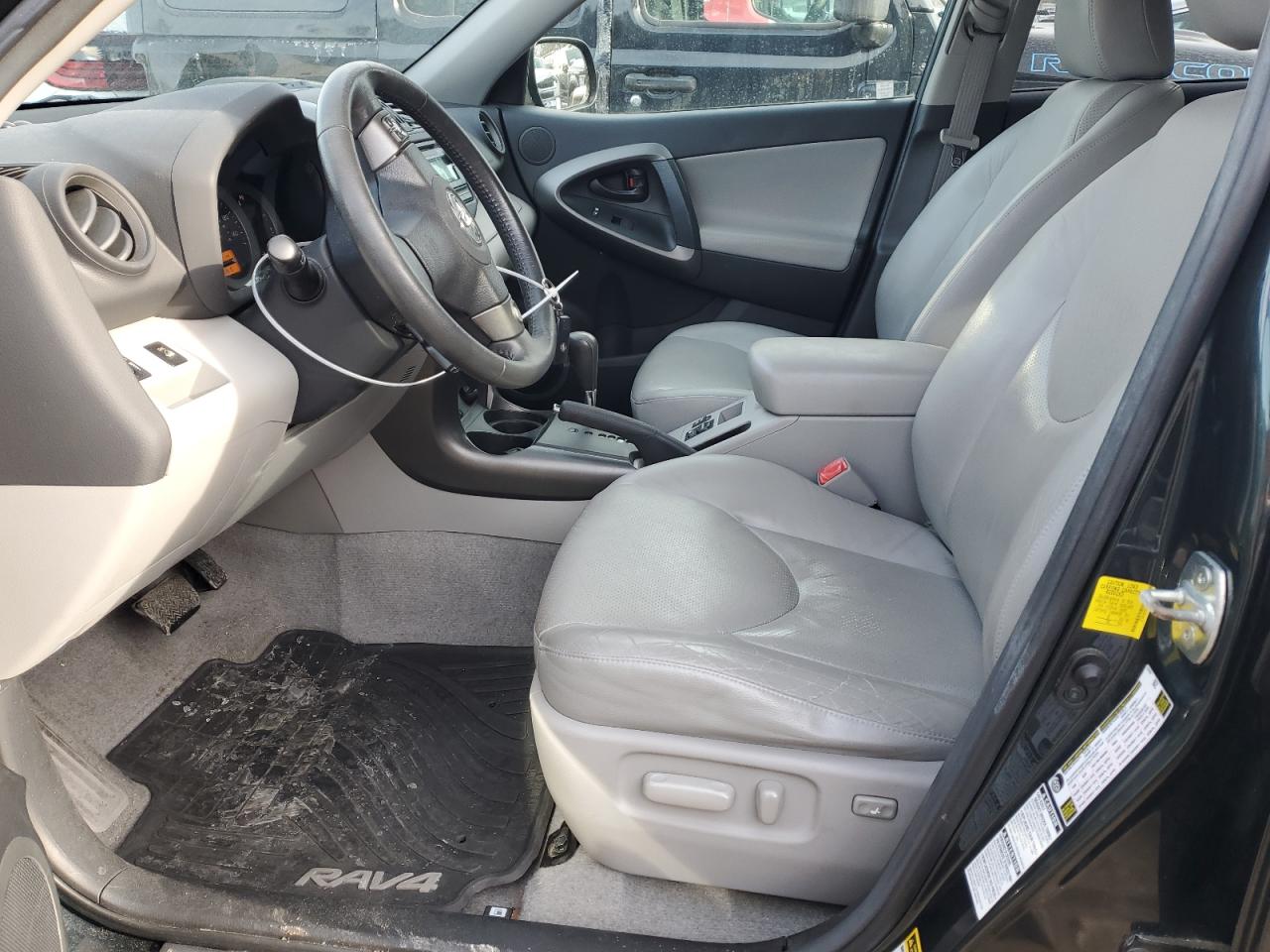 2012 Toyota RAV 4 - Image 7
