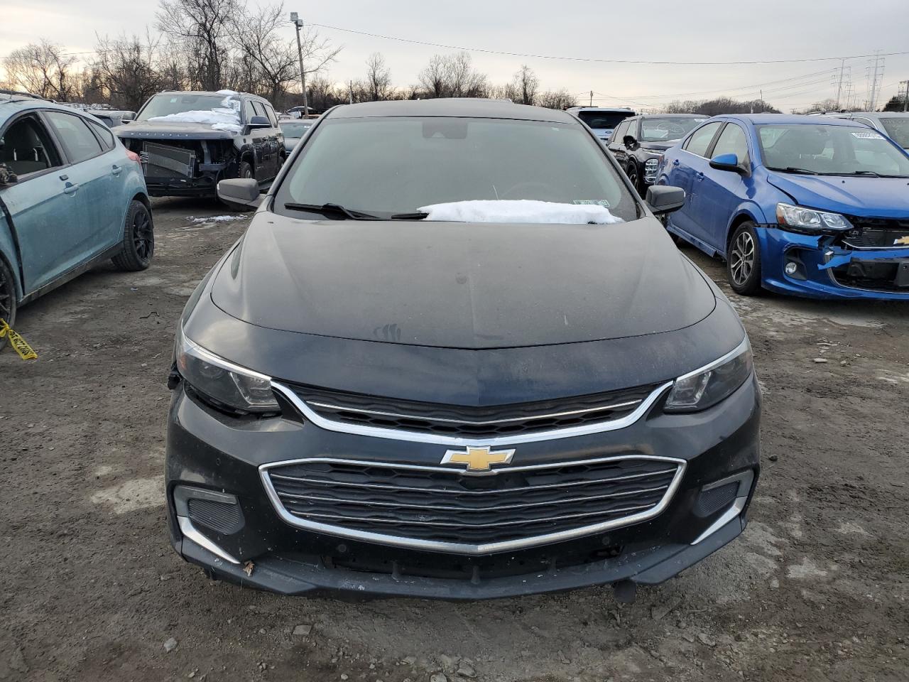 2017 Chevrolet Malibu - Image 5