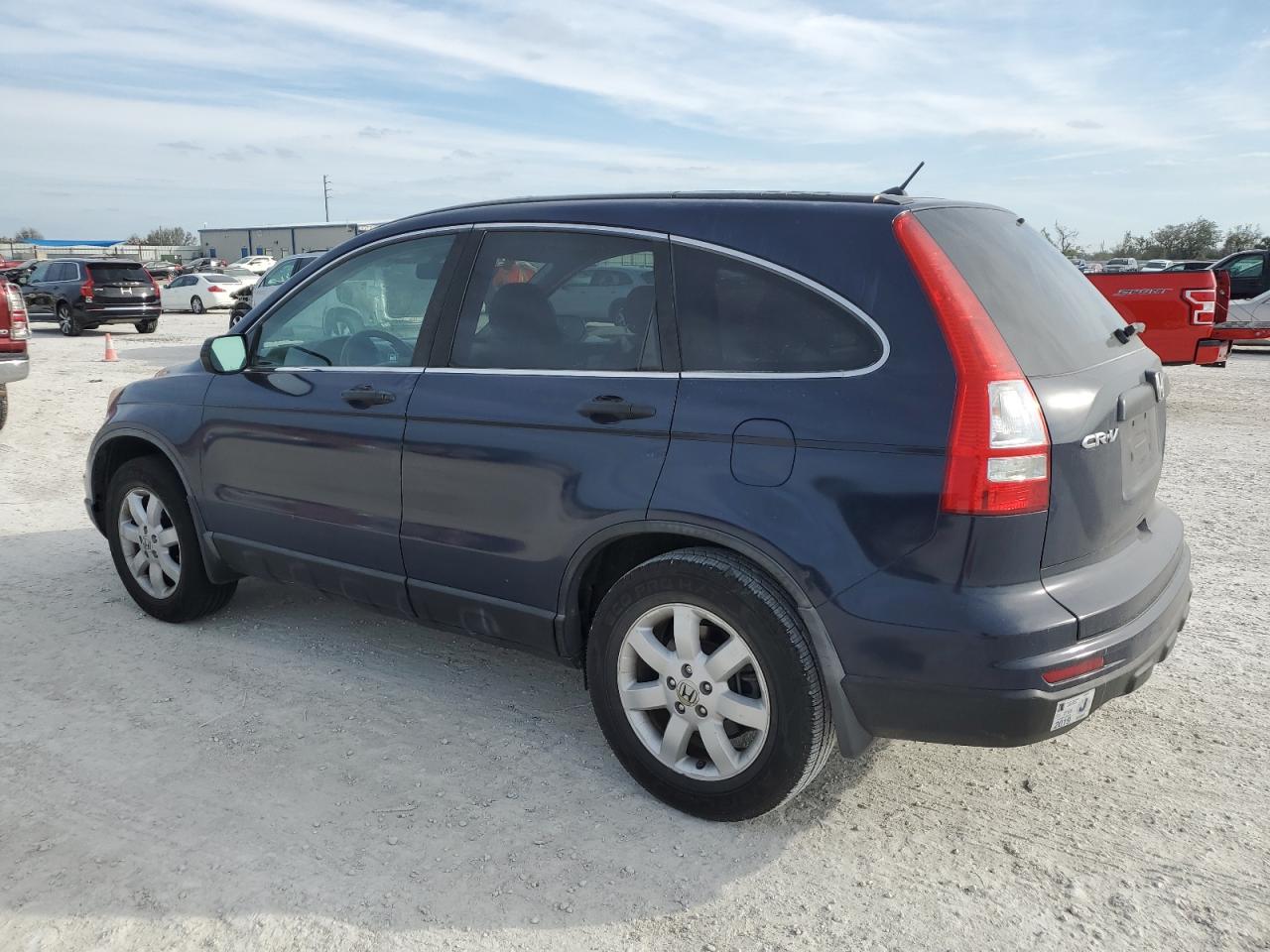 2011 Honda CR-V - Image 2