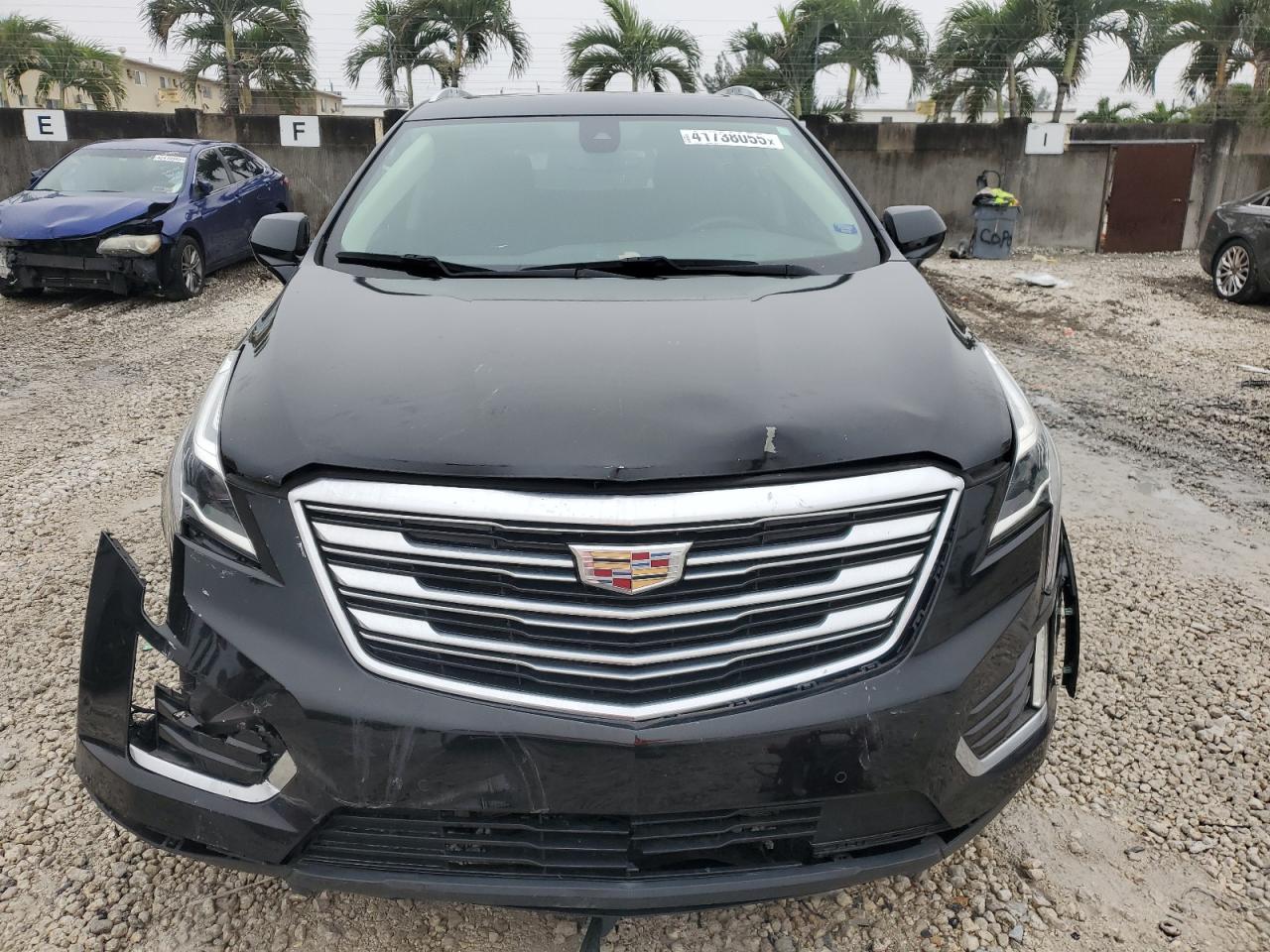 2017 Cadillac XT5 - Image 5