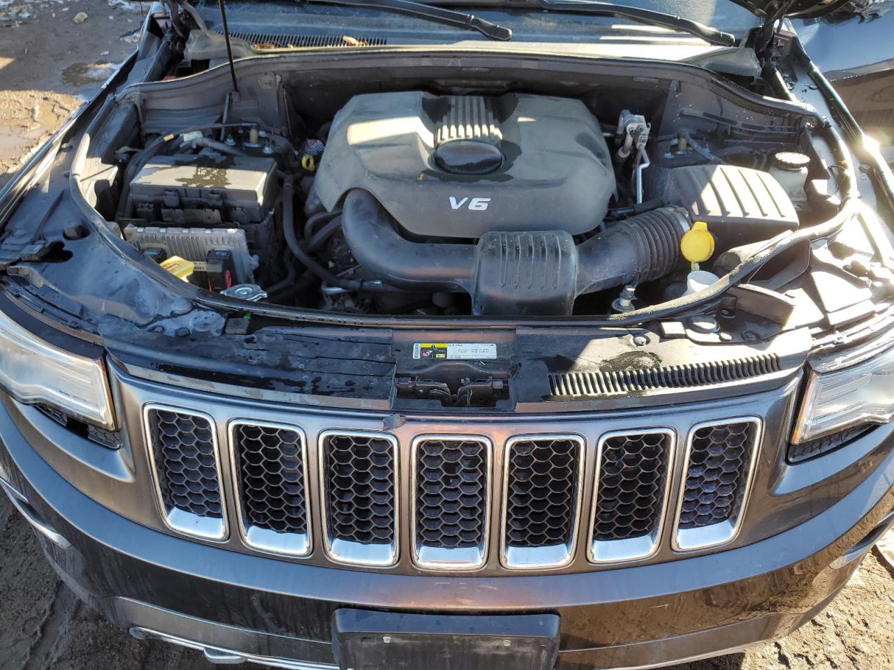 2014 Jeep Grand Cherokee - Image 12