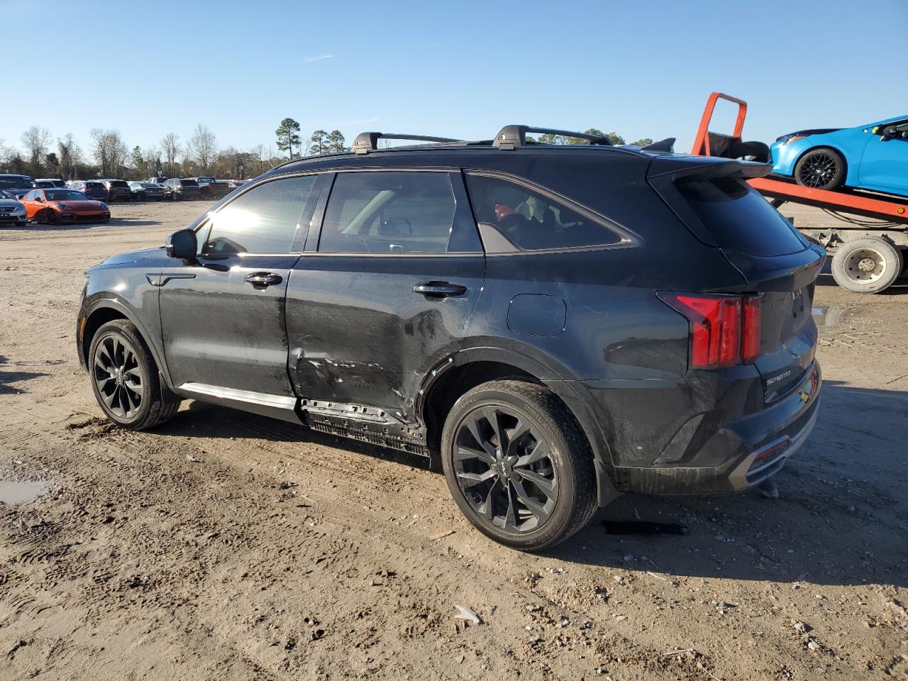 2023 Kia Sorento - Image 2