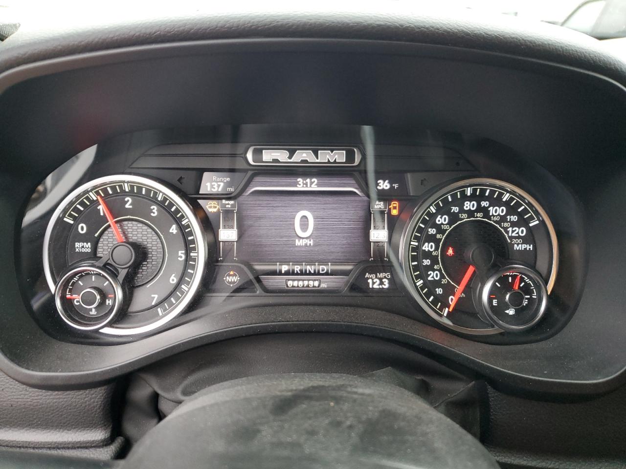 2022 RAM 1500 - Image 9