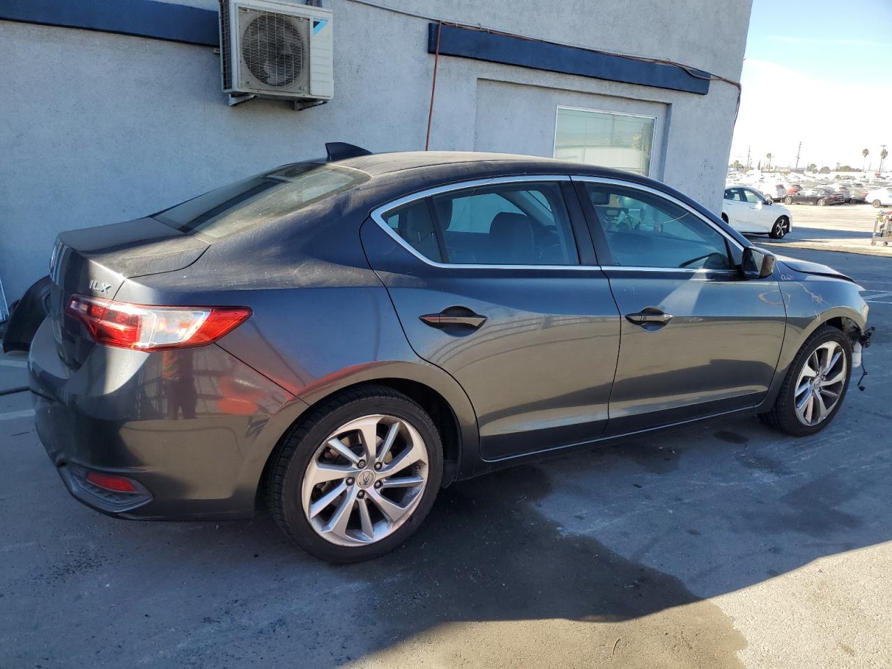 VIN 19UDE2F71GA012084 2016 ACURA ILX no.3