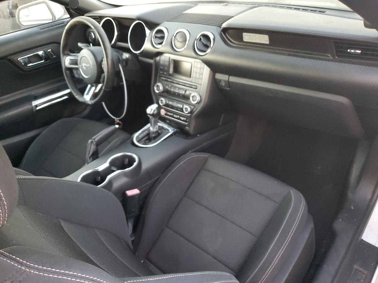 2016 Ford Mustang - Image 8