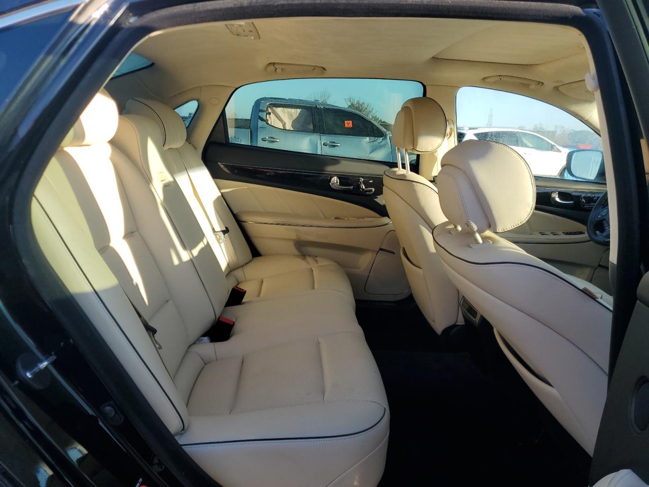 2016 Hyundai Equus Signature VIN: KMHGH4JH8GU104592 Lot: 43361695