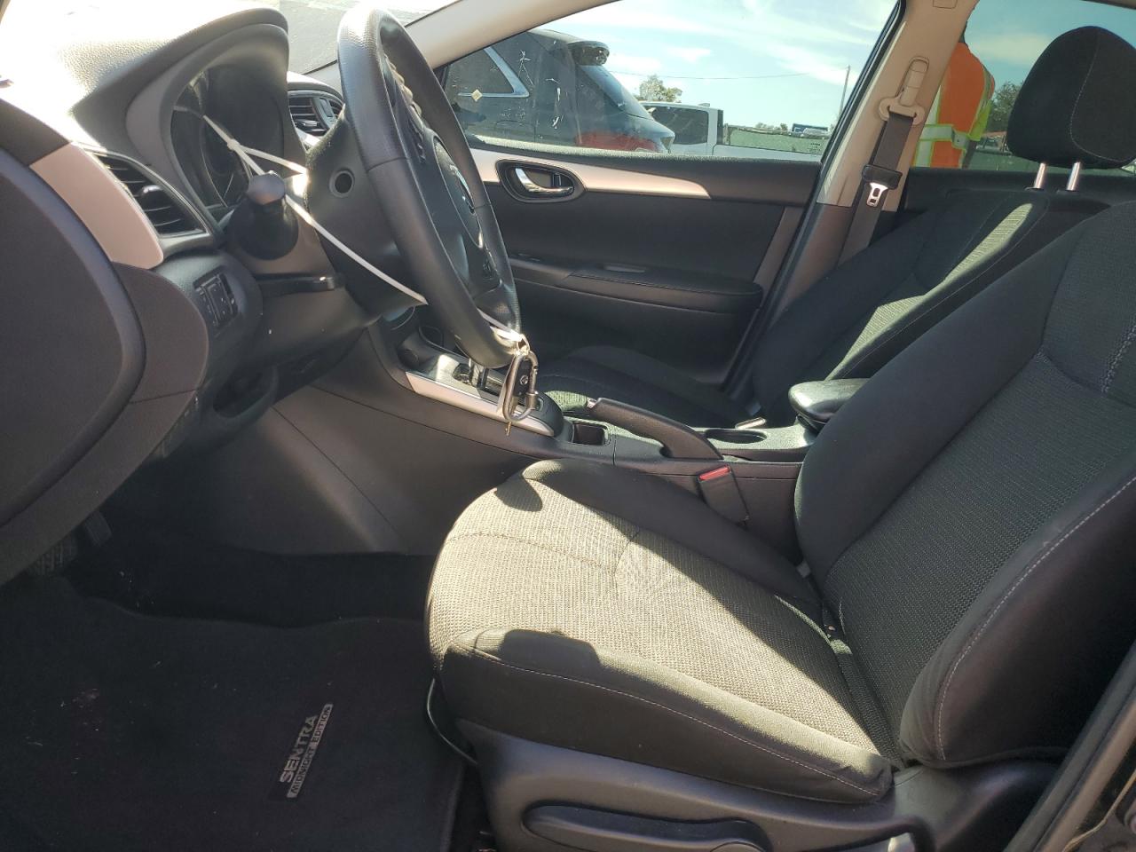 2018 Nissan Sentra - Image 7