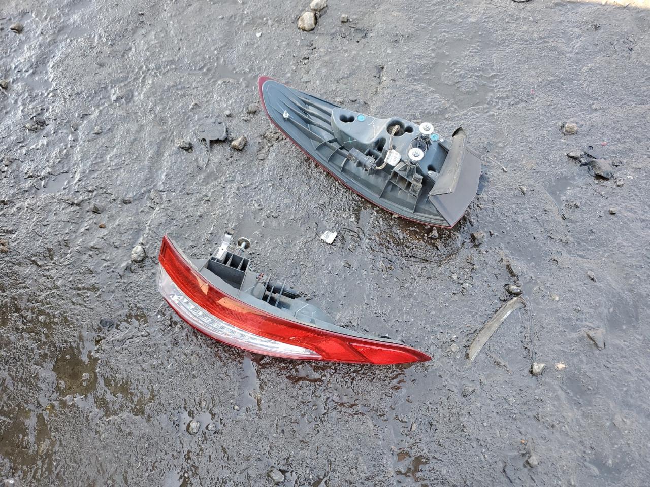 2013 Ford Fusion - Image 12