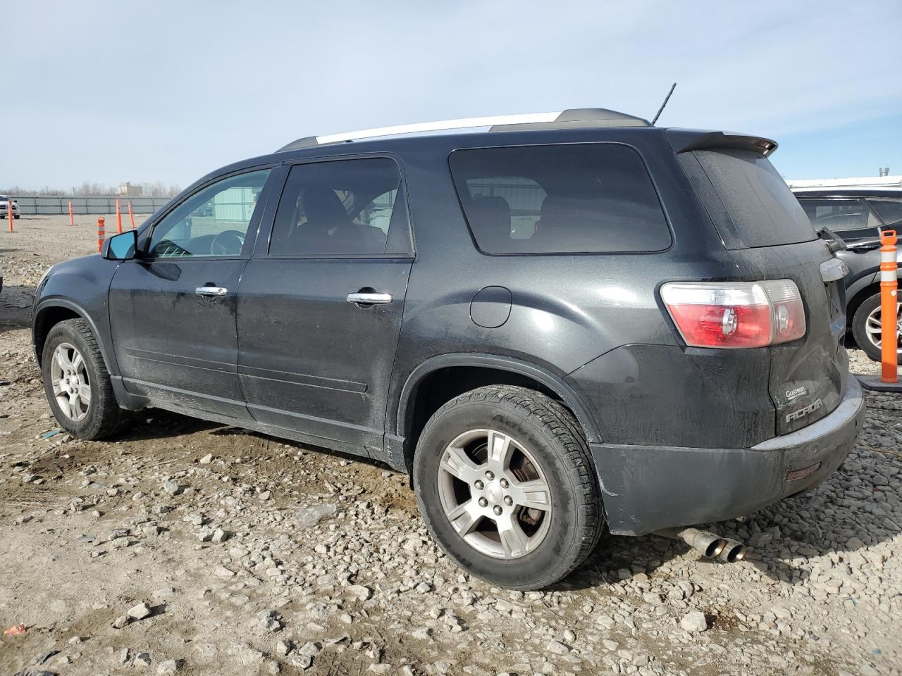 2012 GMC Acadia - Image 2