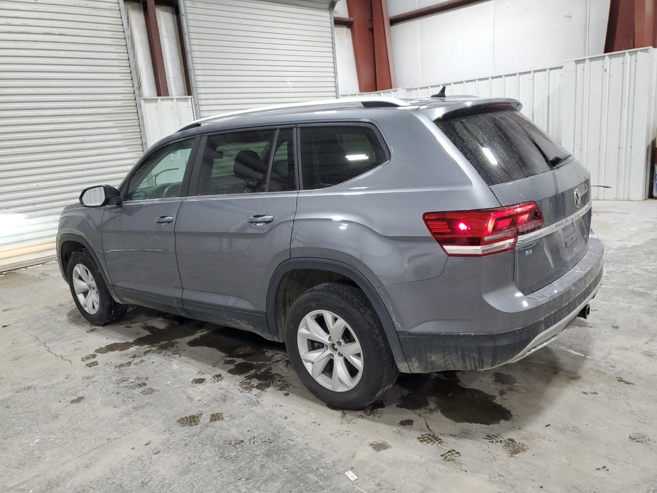 2019 Volkswagen Atlas - Image 2