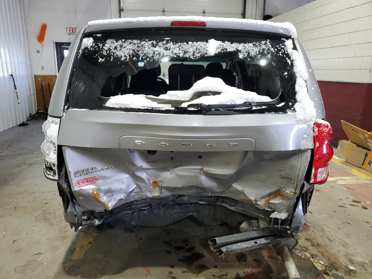 2017 Dodge Caravan - Image 6