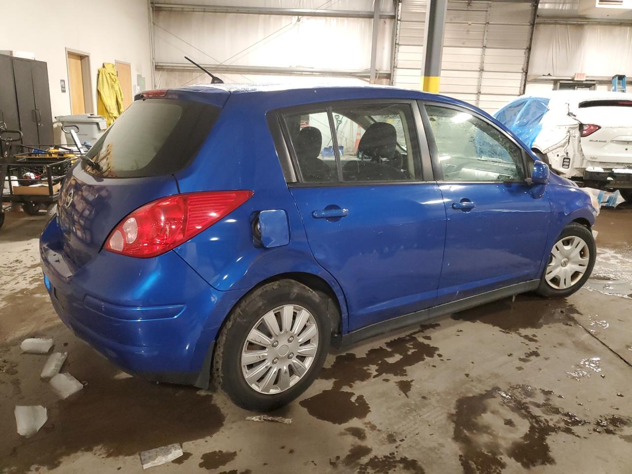 2009 Nissan Versa - Image 3