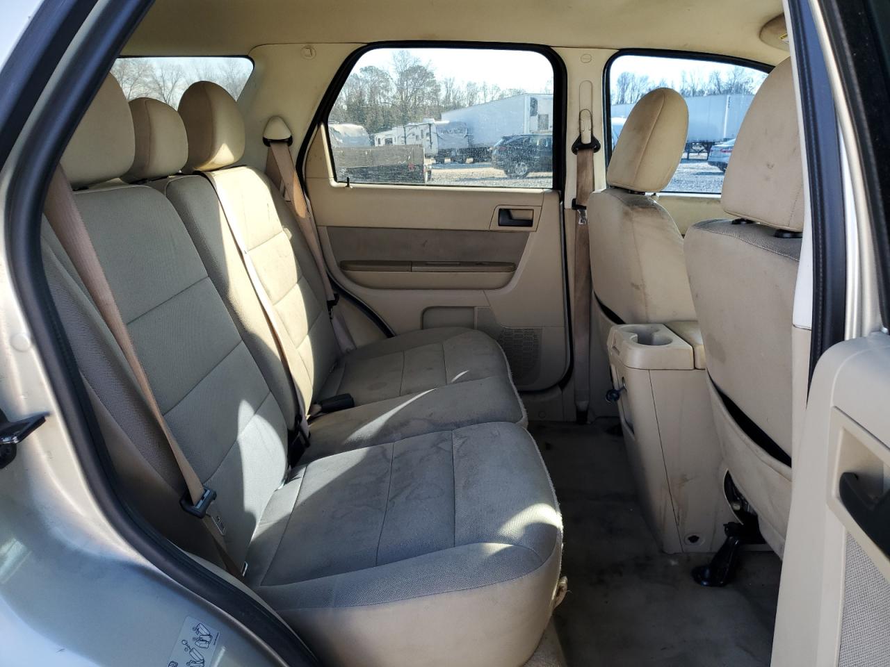 2010 Ford Escape - Image 11