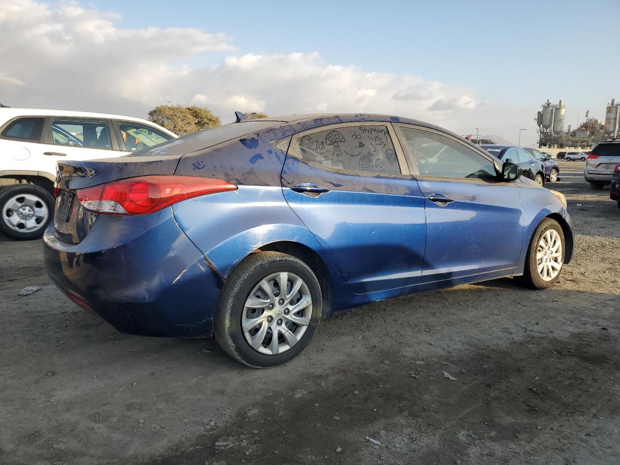 2013 Hyundai Elantra - Image 3