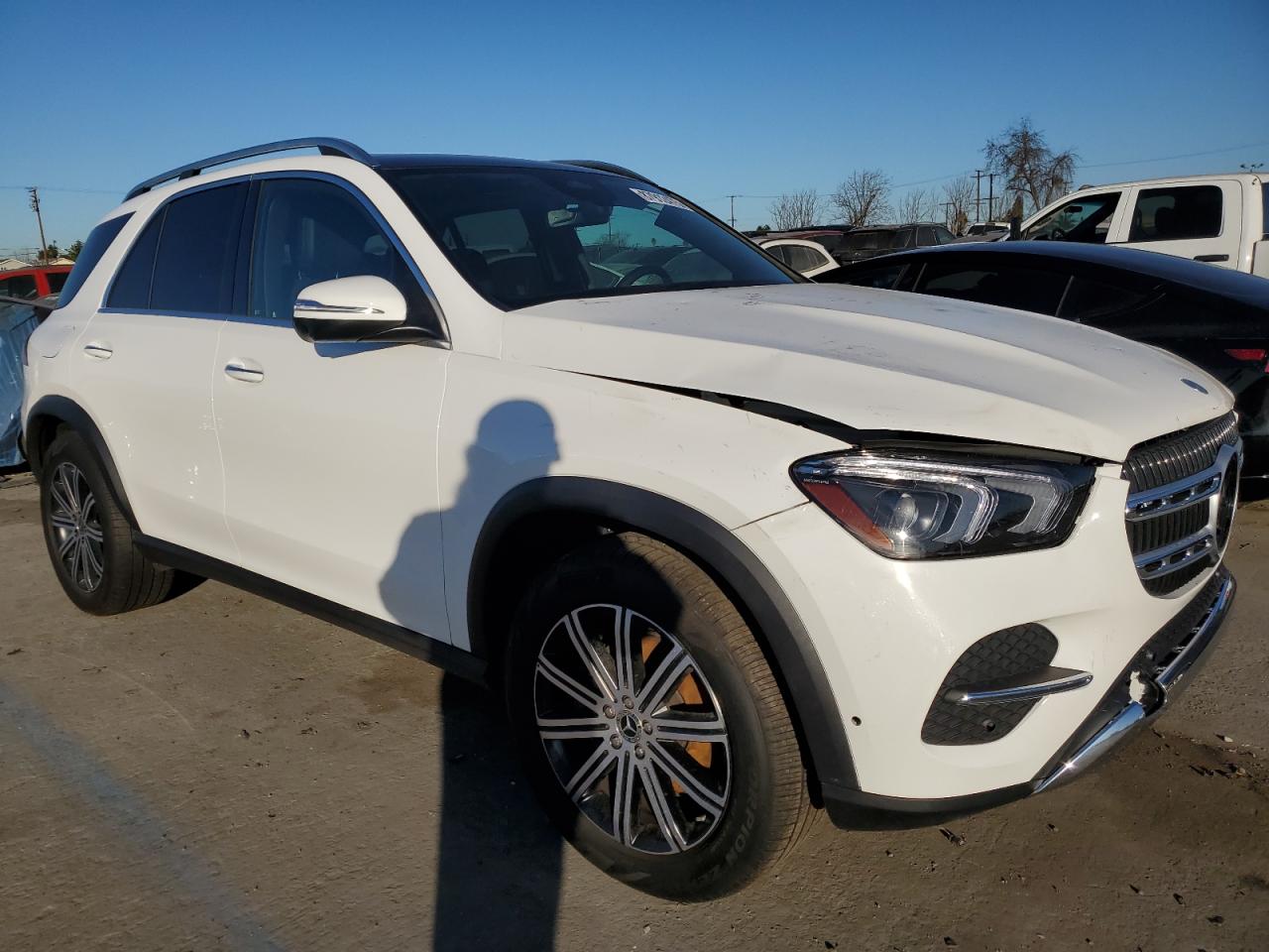 2024 Mercedes-Benz GLE - Image 4