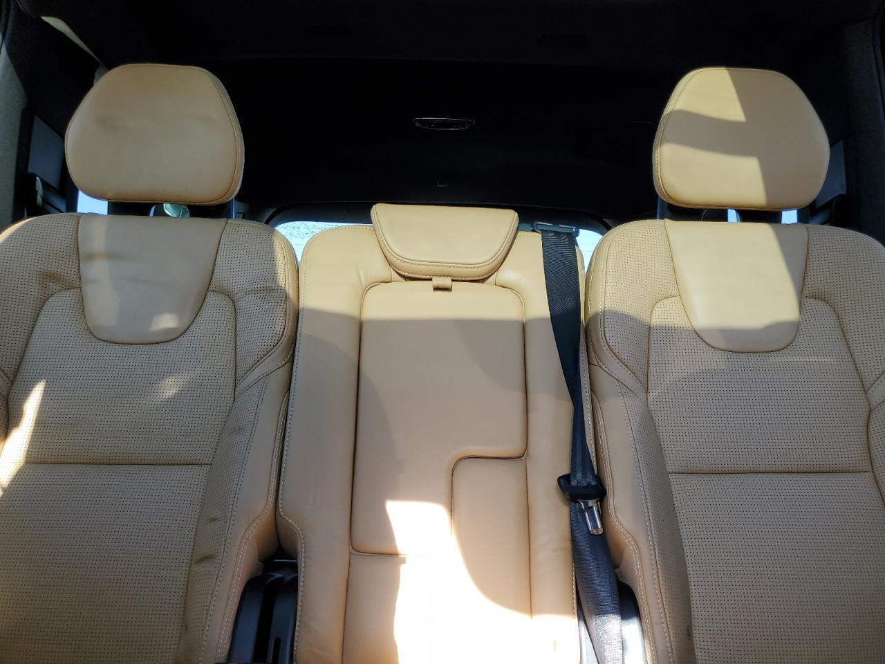 2017 Volvo XC90 - Image 10