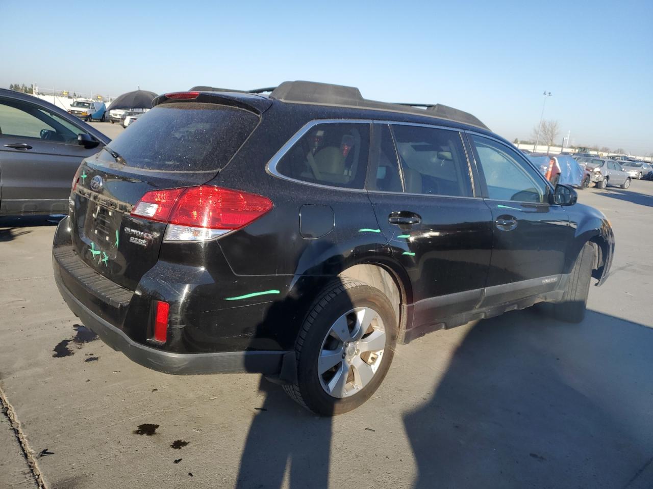 2010 Subaru Outback - Image 3