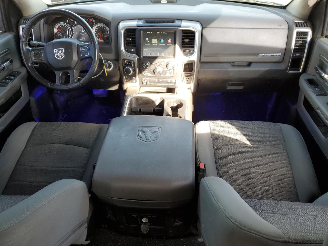 2016 RAM 1500 - Image 8