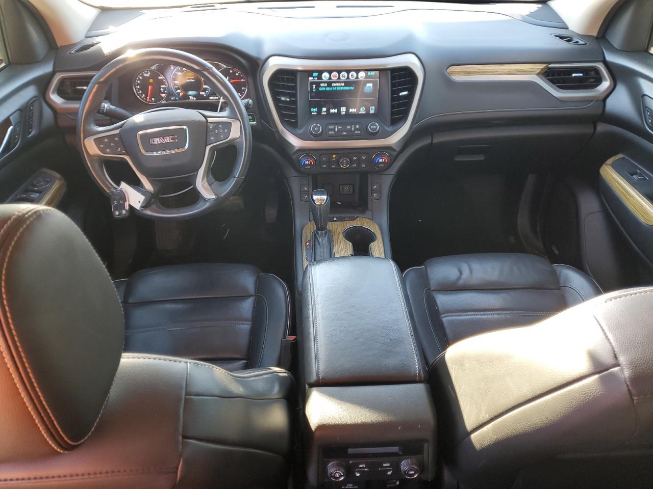 2017 GMC Acadia - Image 8
