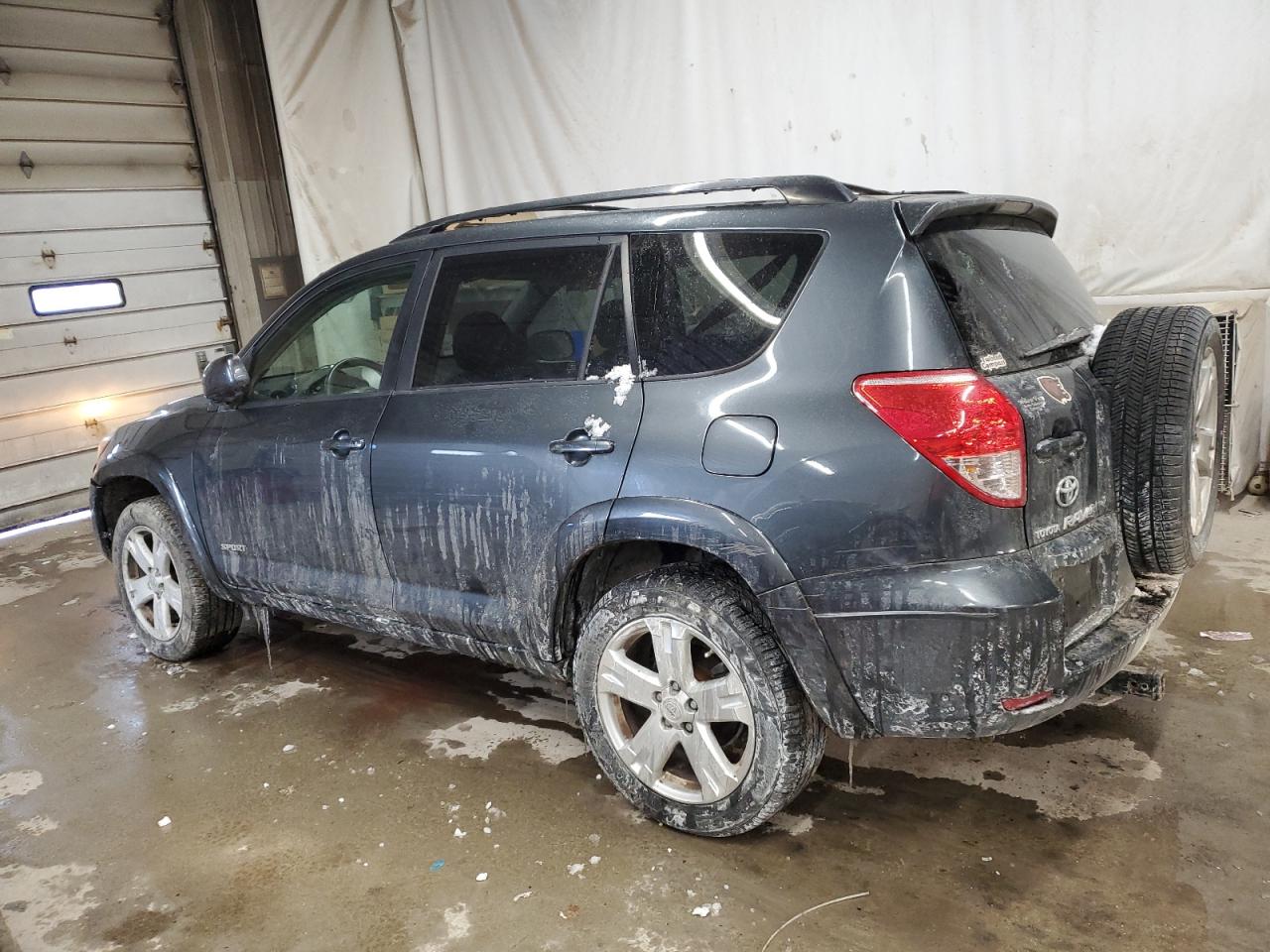 2006 Toyota RAV 4 - Image 2