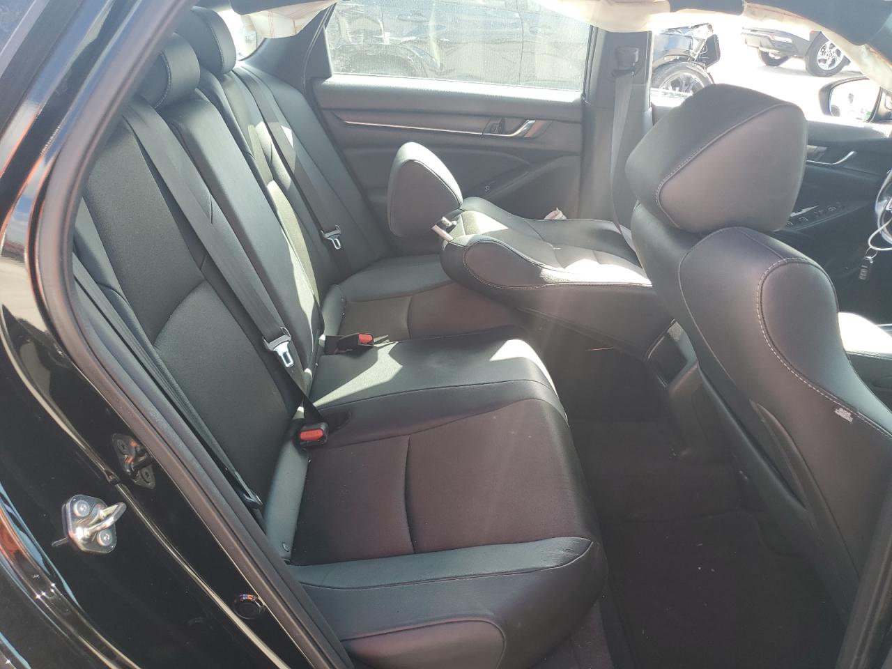 2020 Honda Accord - Image 10