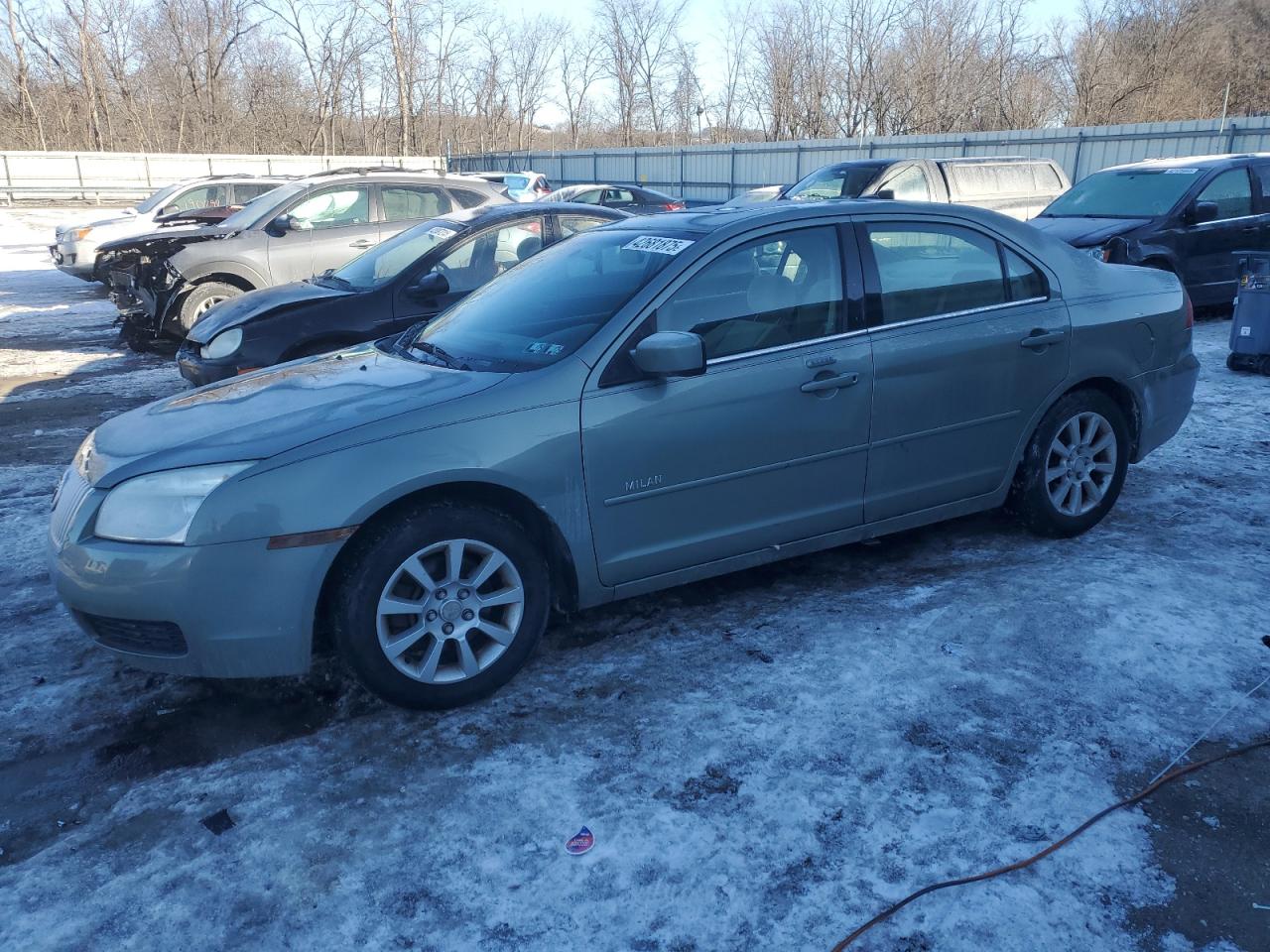 2008 Mercury Milan - Image 1