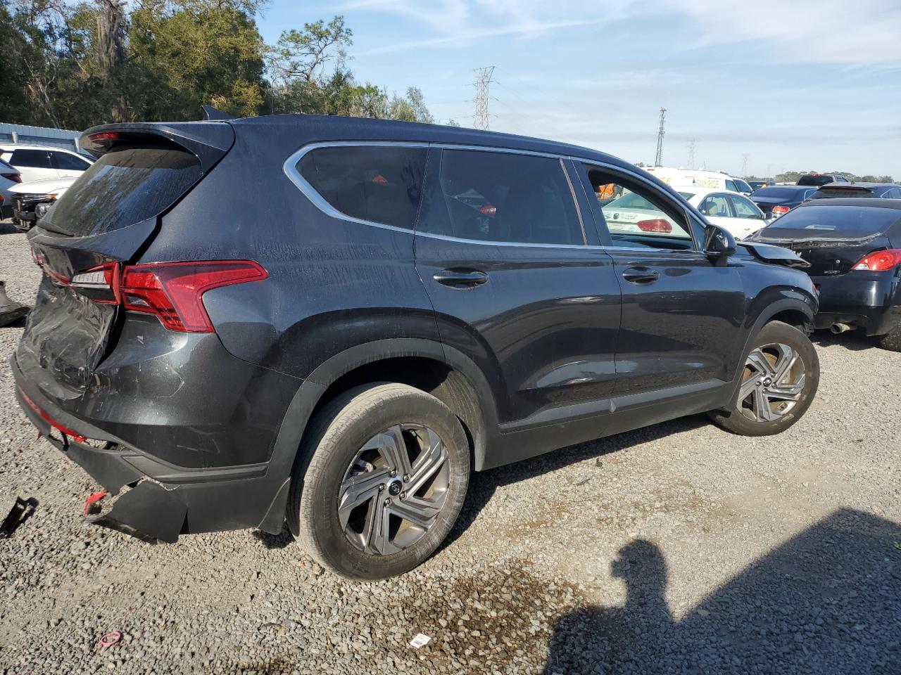 2023 Hyundai Santa Fe - Image 3