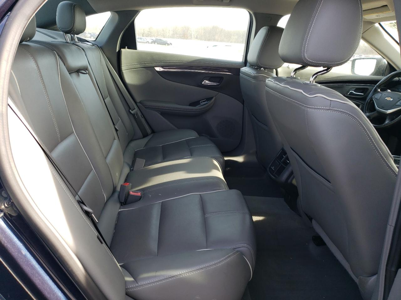 2018 Chevrolet Impala - Image 10