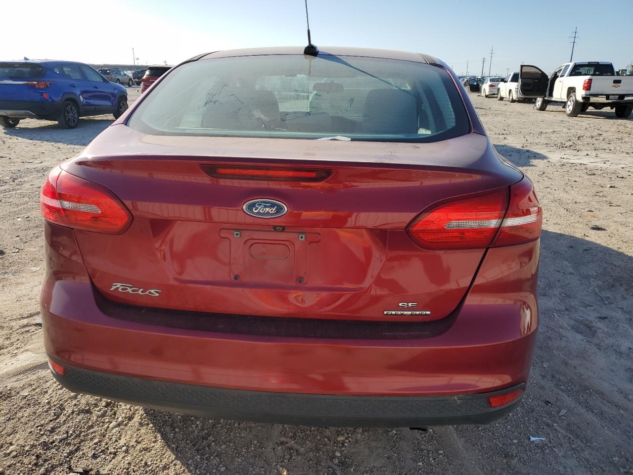 VIN 1FADP3F28GL275203 2016 FORD FOCUS no.6