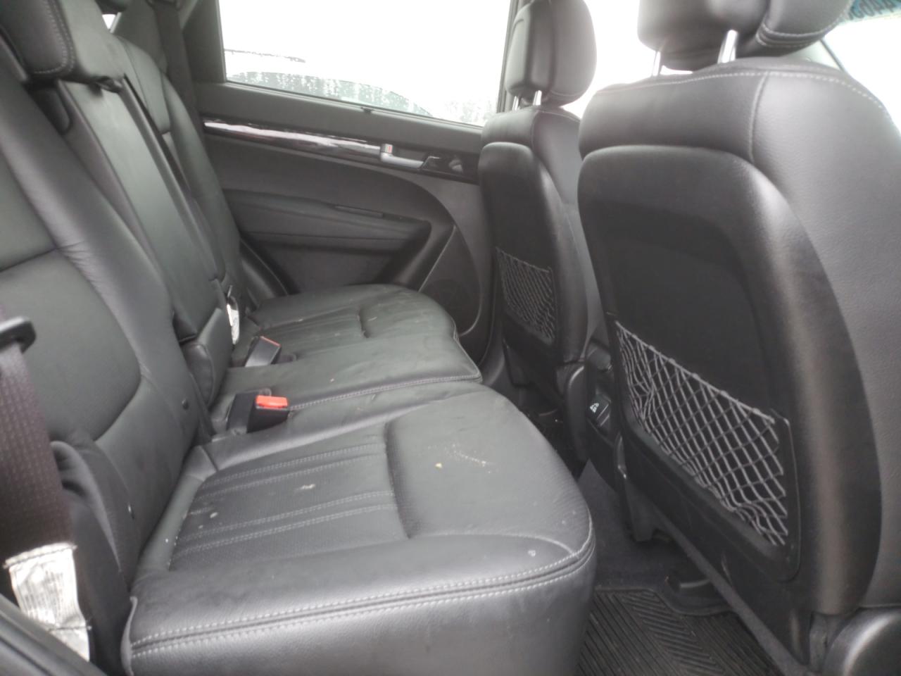 2015 Kia Sorento - Image 11