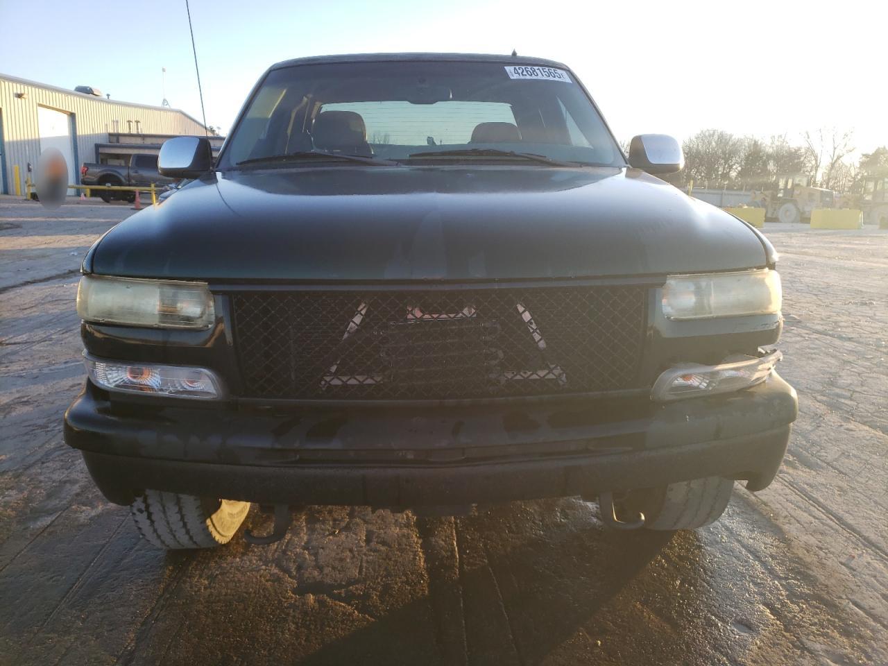 2002 Chevrolet Silverado - Image 5