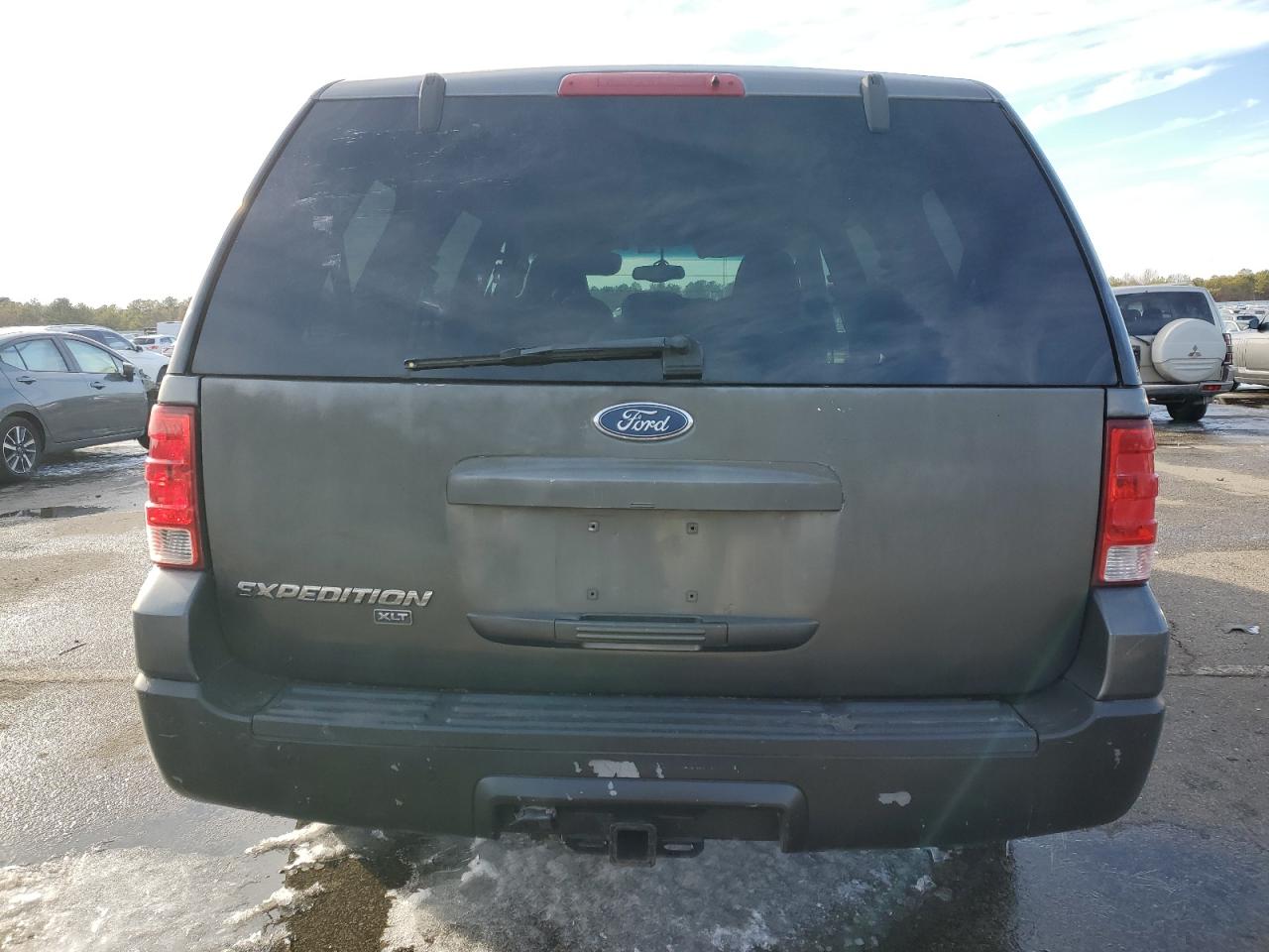 2003 Ford Expedition - Image 6