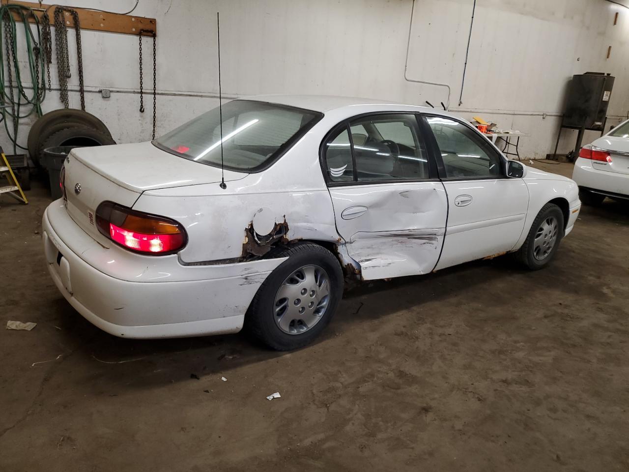 1999 Chevrolet Malibu - Image 3