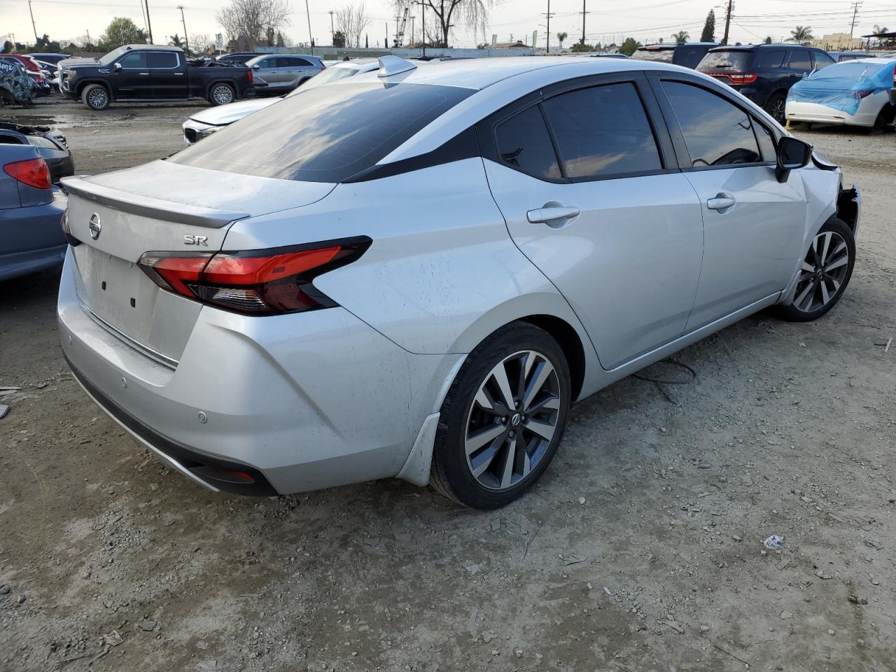 2020 Nissan Versa - Image 3